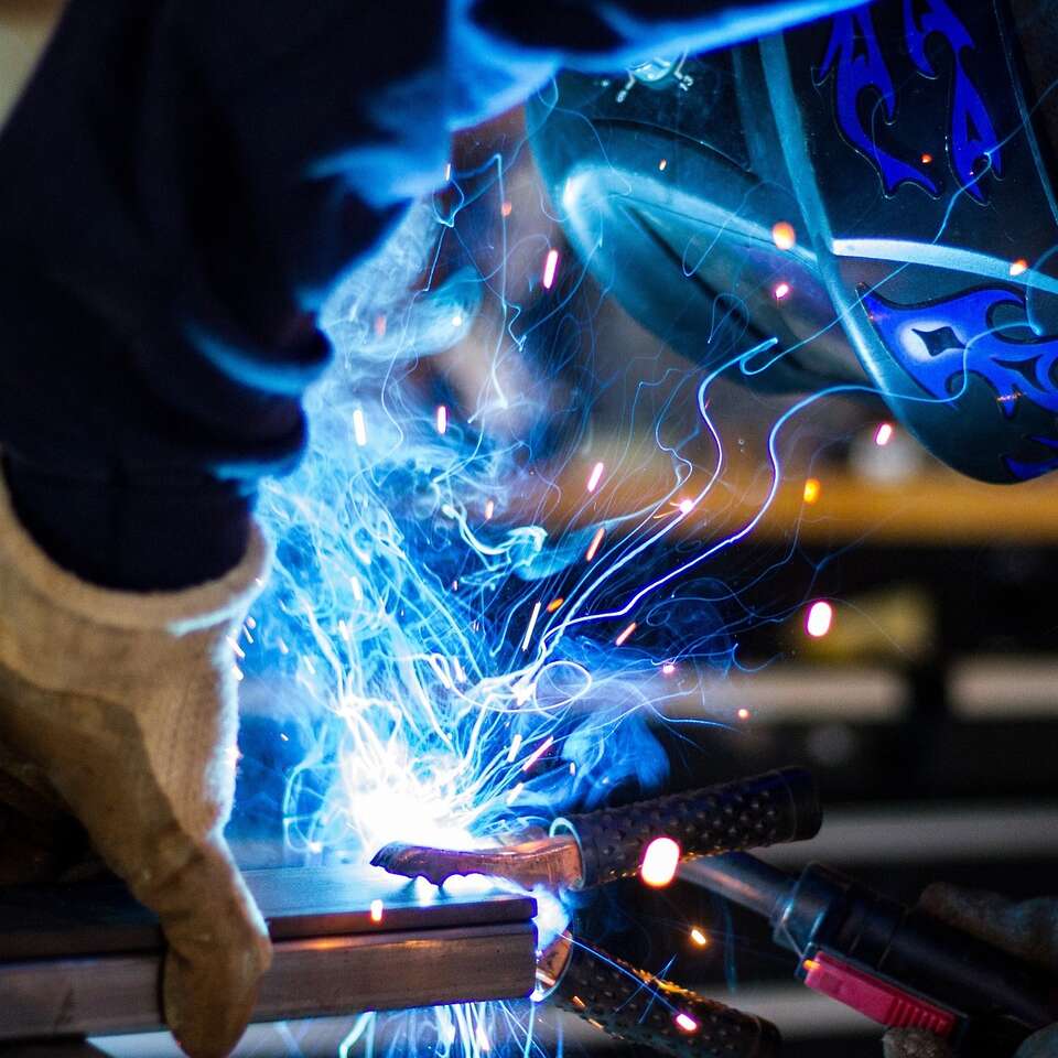 The Best Way to Capture Toxic Dust and Weld Fumes